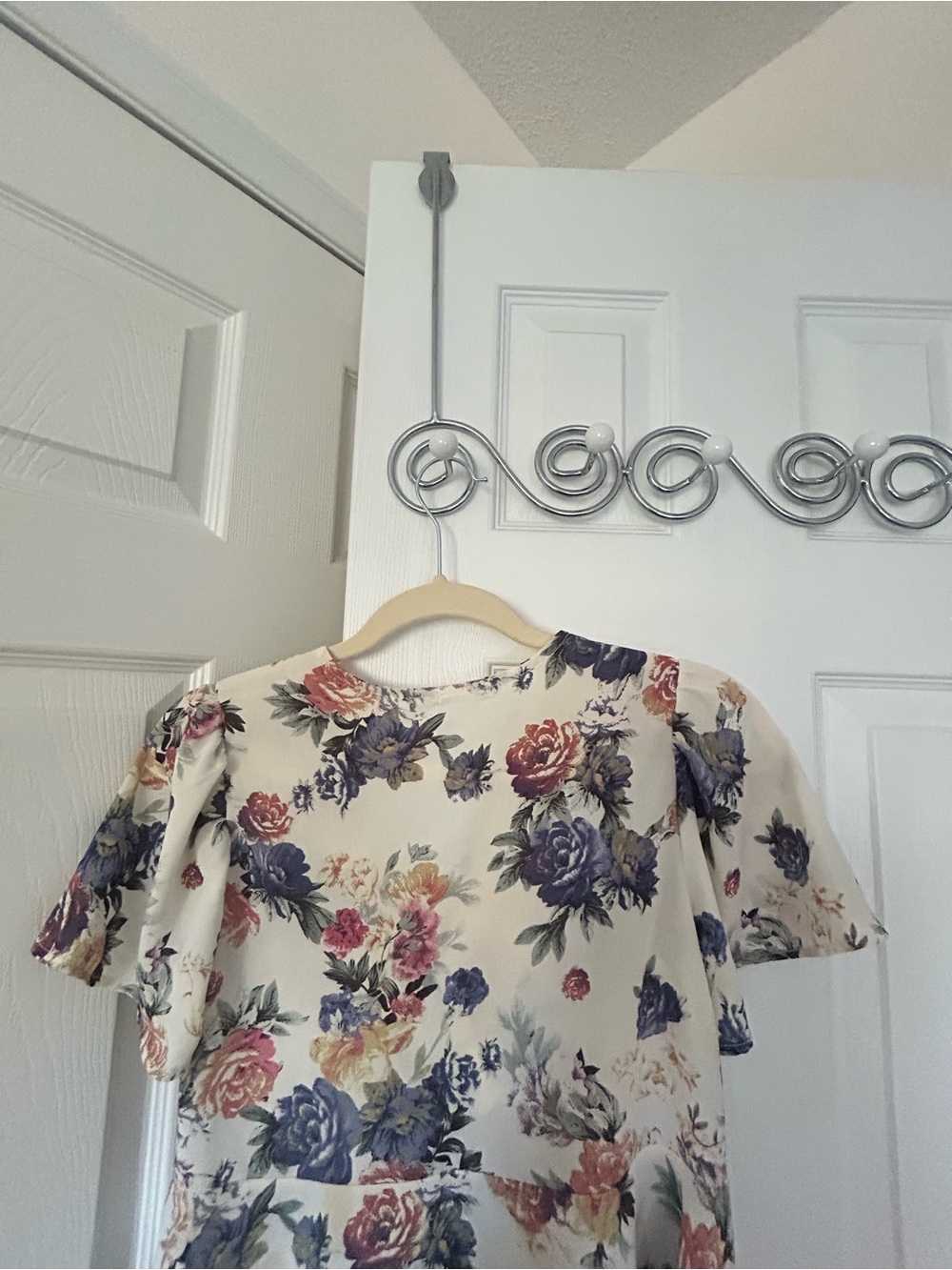 Pretty blouse - Picture 5 of 5